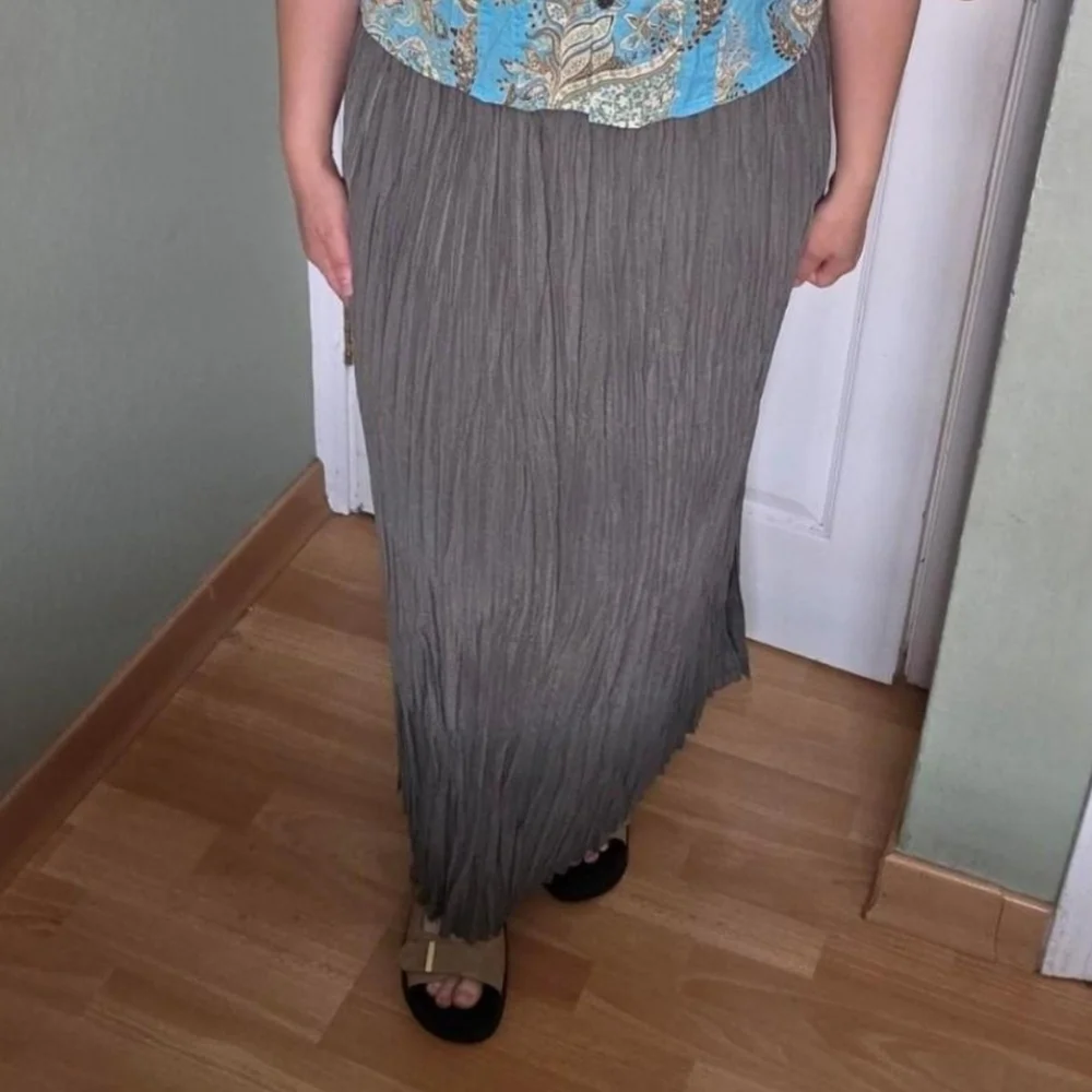 Vintage Green Pleated Maxi Skirt Lagenlook Size 8P Made In USA Forest Fairy